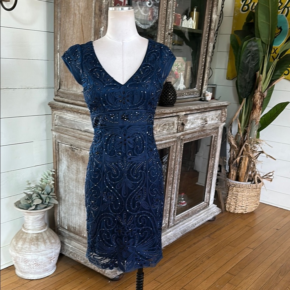 SUE WONG NAVY BEADED DRESS 4 EXCELLENT